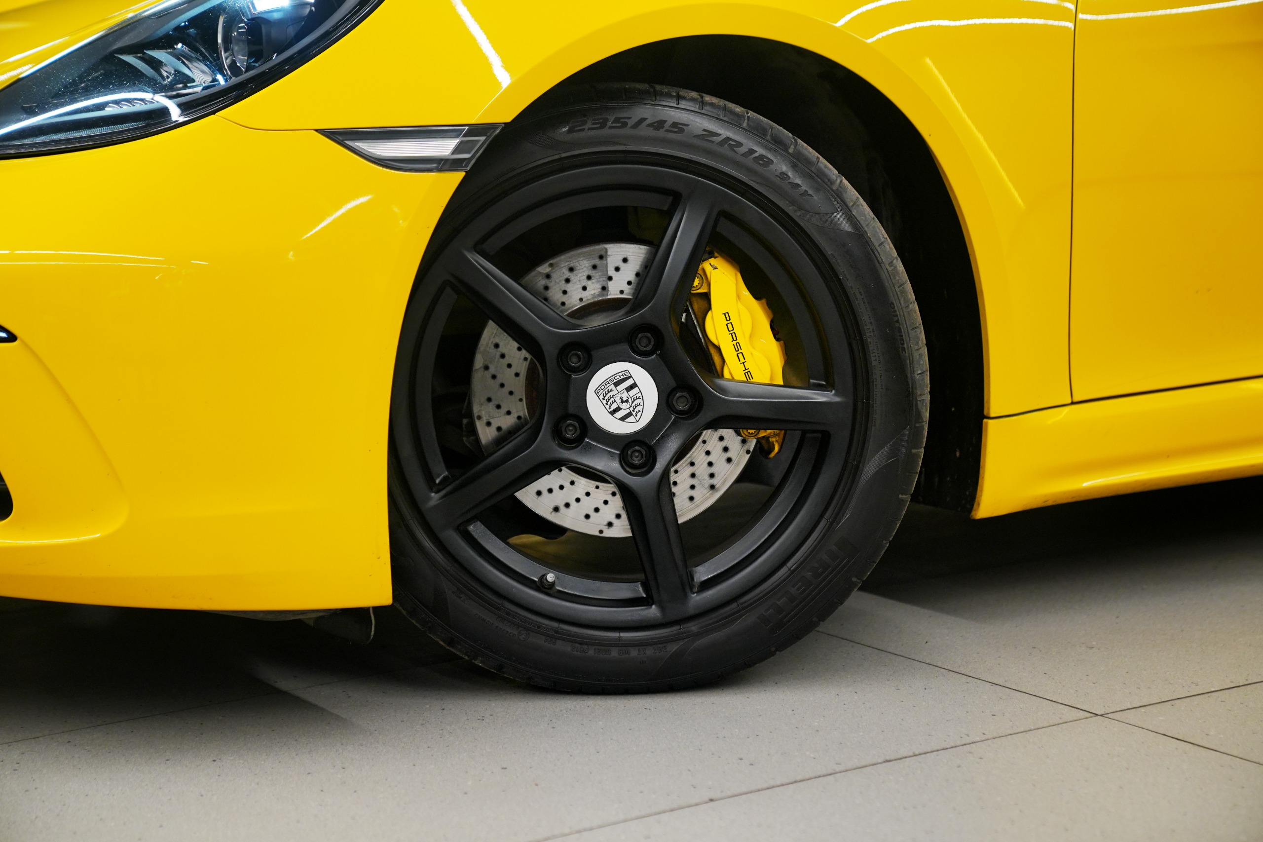Porsche 718 Boxster
